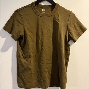 Uniqlo Womens Olive T-Shirt